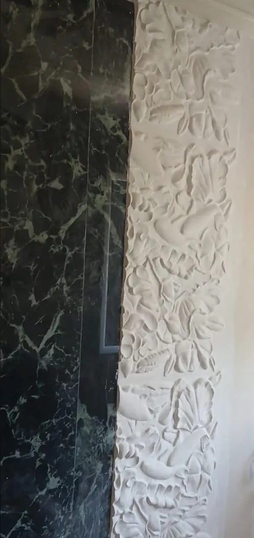 Détail de relief floral mural - réalisation Amarildo TELO